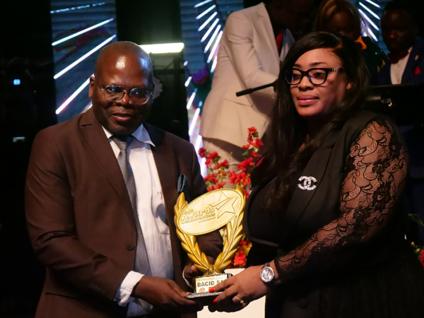 Awards Des Entreprises Africaines & Des Institutions Socio-Économiques